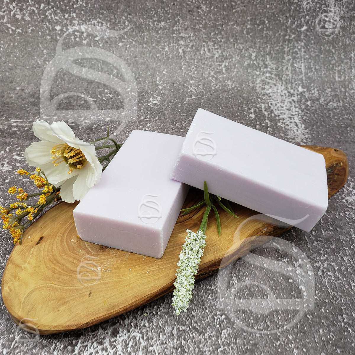 Manuka Honey & Lavender Soap - Soothing Scented
