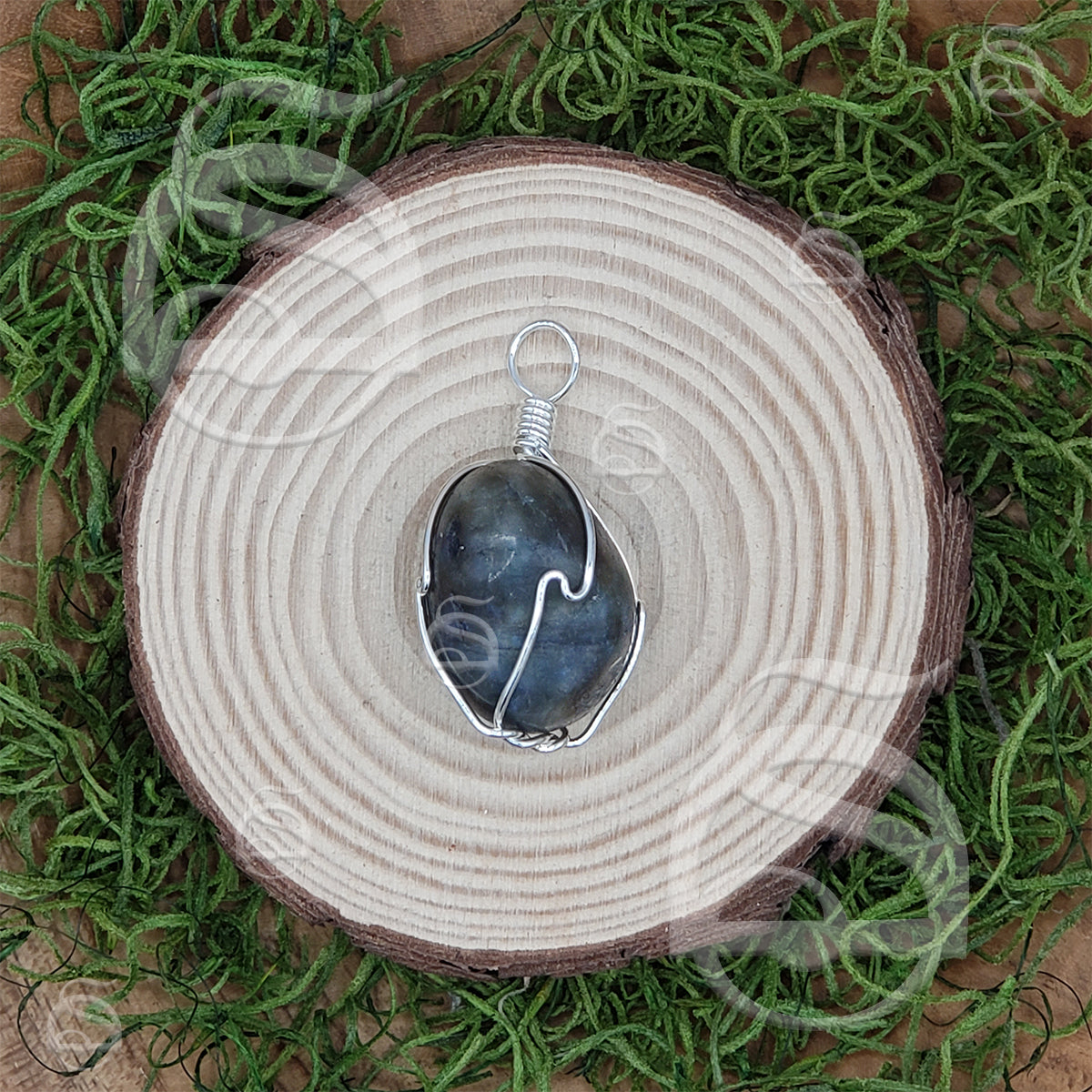 Wire Wrapped Labradorite Pendant